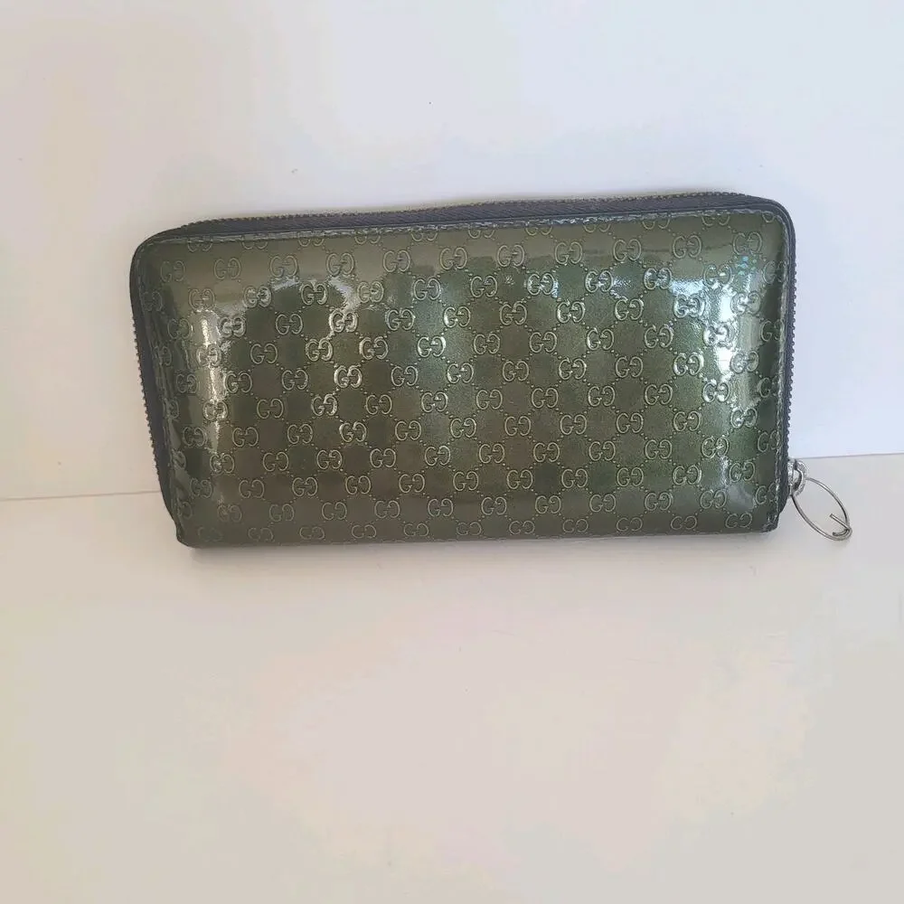 Gucci GG Logo Wallet Zip Around Monogram Green Patent Leather Large Accordio Box
